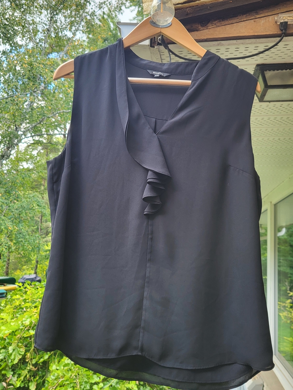 RW&CO. Black Lined Sleeveless XL Top With V-Neck Ruffle Front